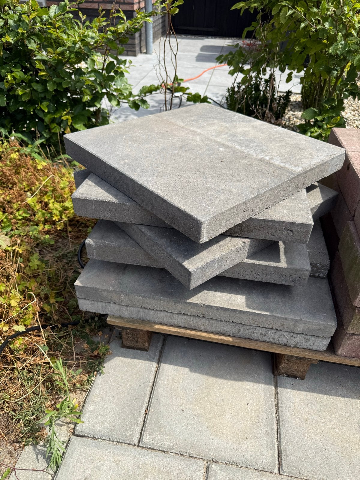 Betontegels antracietgrijs 50x50x5 en 60x60x5 (2 m2), Ophalen, Gebruikt, Minder dan 5 m², Beton