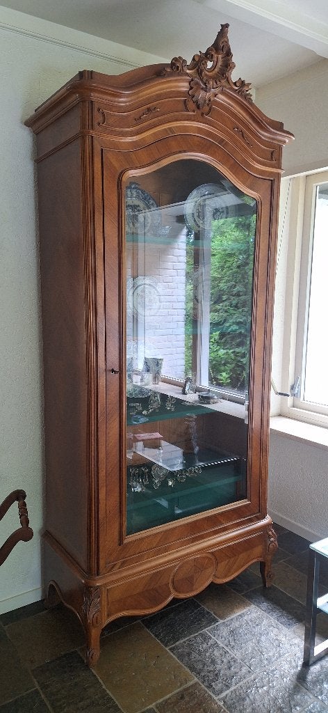 Oude kast, Ophalen