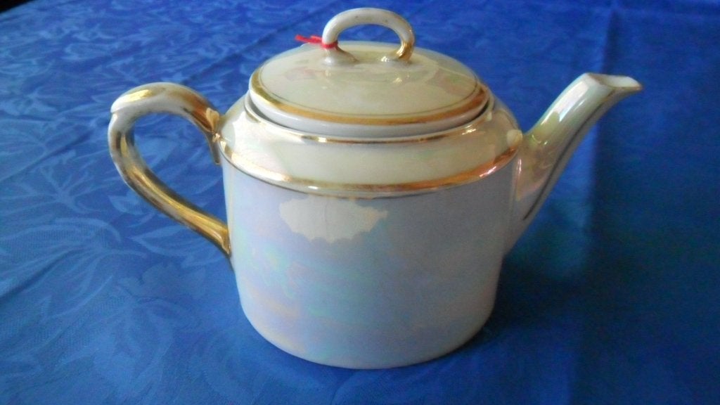 THEEPOTJE v. 2 pers, 11.8 cm hoog, Porcelaines de Baudour, Ophalen of Verzenden