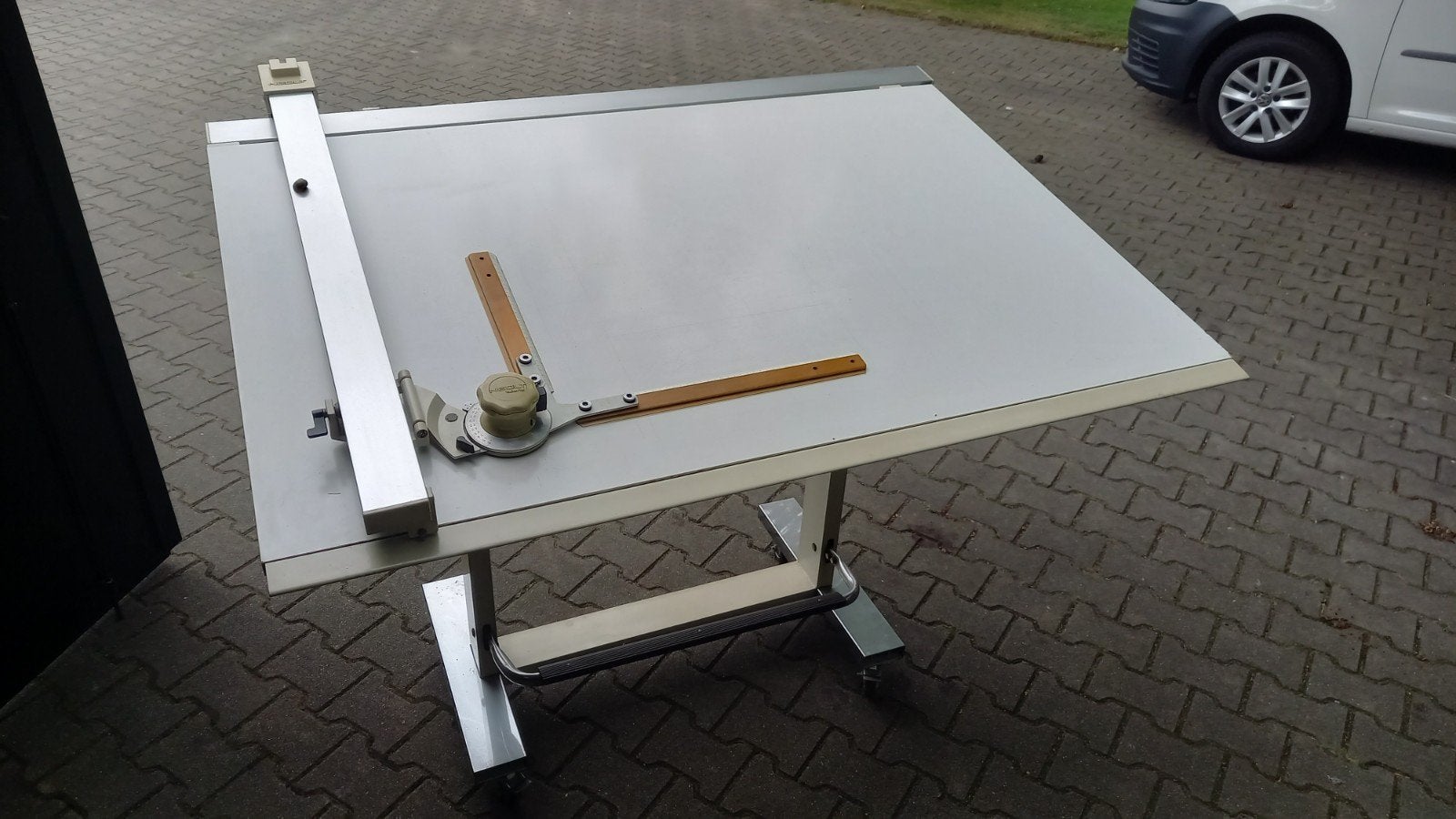 Tekentafel verstelbaar op zwenkwielen, Gebruikt, Info@arn.com, Ophalen of Verzenden, Postweg 1