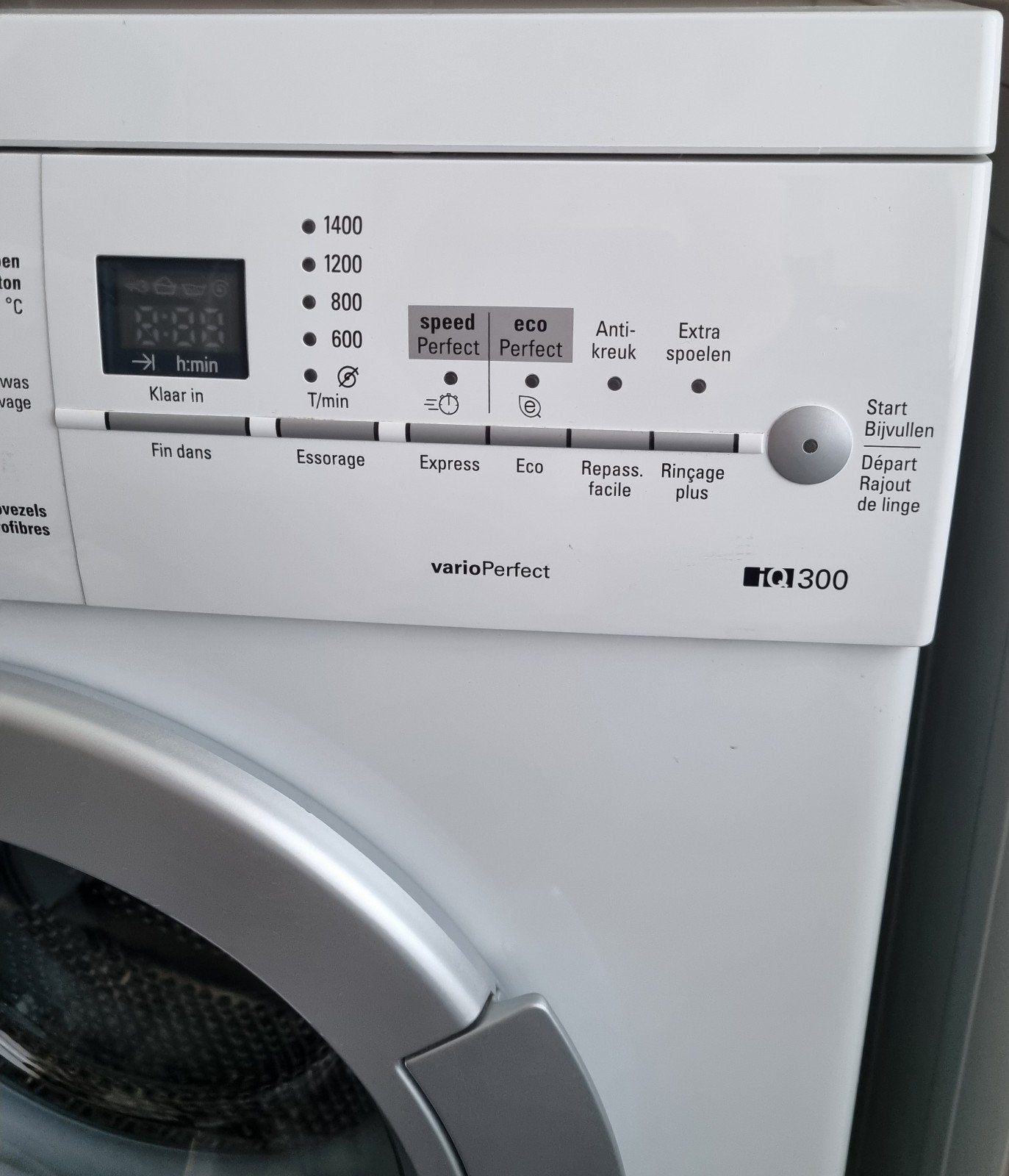 Goed werkende Siemens wasmachine te koop 1400 toeren, Witgoed en Apparatuur, Gebruikt, Ophalen of Verzenden, 85 tot 90 cm, 1200 tot 1600 toeren