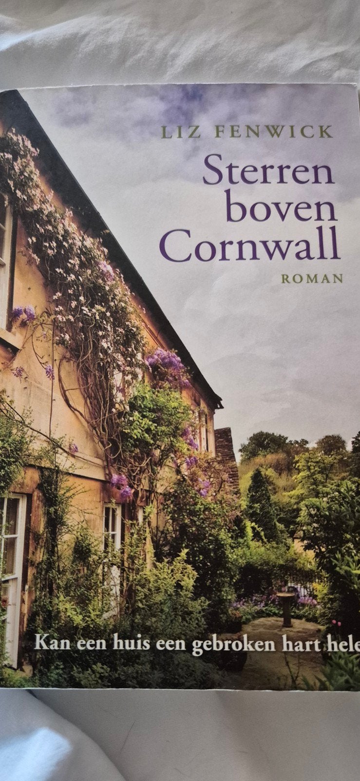 Liz Fenwick - Sterren boven Cornwall 1e druk, Boeken, Literatuur, Zo goed als nieuw, Ophalen of Verzenden