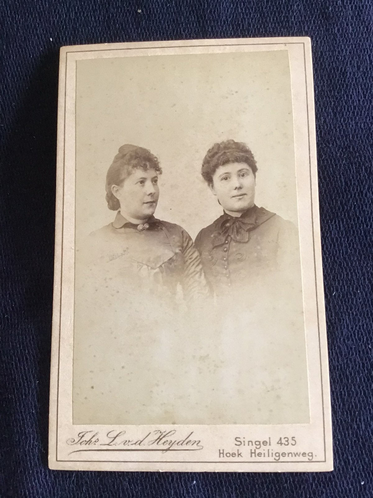 CDV, Zussen, JOH.L. V.D. HEIJDEN, AMSTERDAM, Carte de Visite, Ophalen of Verzenden, Voor 1940, Gebruikt, Foto