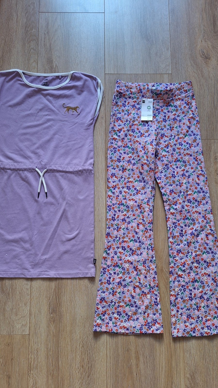 Lila kleding mt 134/140: jurk WE en broek Hema (nieuw), Kinderen en Baby's, Kinderkleding | Maat 134, Meisje, Nieuw, Ophalen of Verzenden