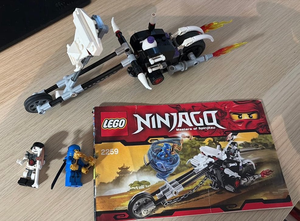 Lego Ninjago Skull Motorbike 2259 compleet, Ophalen of Verzenden, Zo goed als nieuw