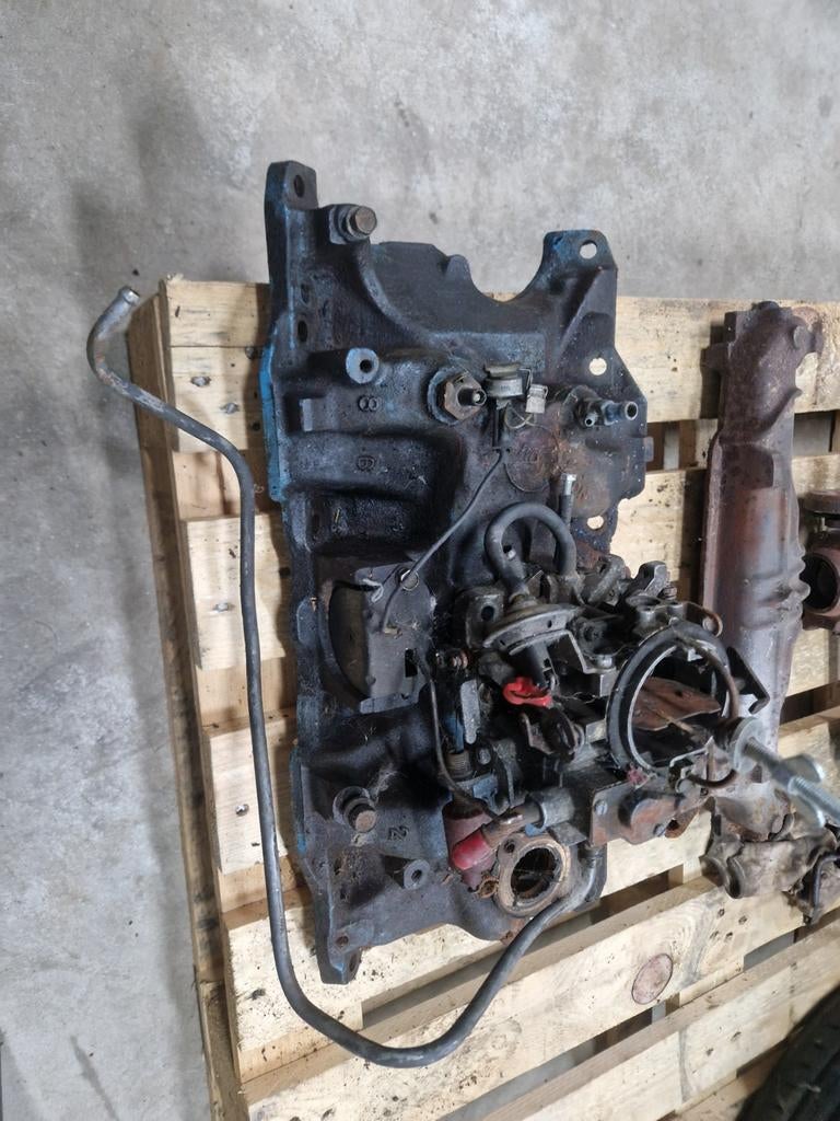Mopar 318 inlaat  intake carburateur en uitlaatspruitstukken, Ophalen, Gebruikt