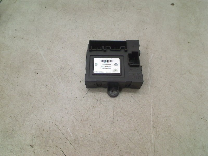 Portier Regelapparaat Rv Caddy Combi III (2KB,2KJ) 2012, Gebruikt, Volkswagen, Volkswagen AG, Kundenbetreuung@volkswagen.de