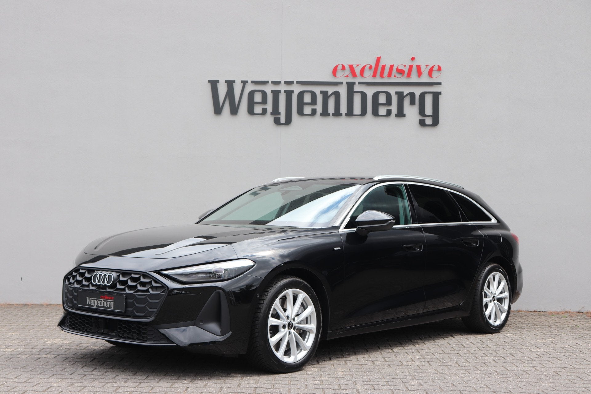 Audi A5 Avant 2.0 e-hybrid Quattro 299PK Camera (bj 2025), Auto's, Automaat, 12 maanden, Stof, Gebruikt