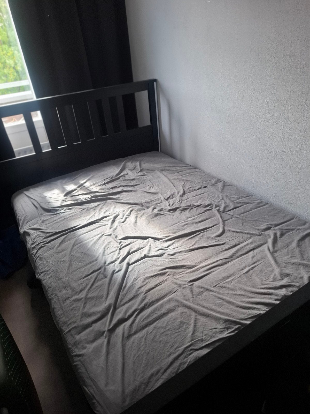 twijfelaar zwart met verhoogd hoofdeind, Ophalen, Gebruikt, 140 cm, Twijfelaar