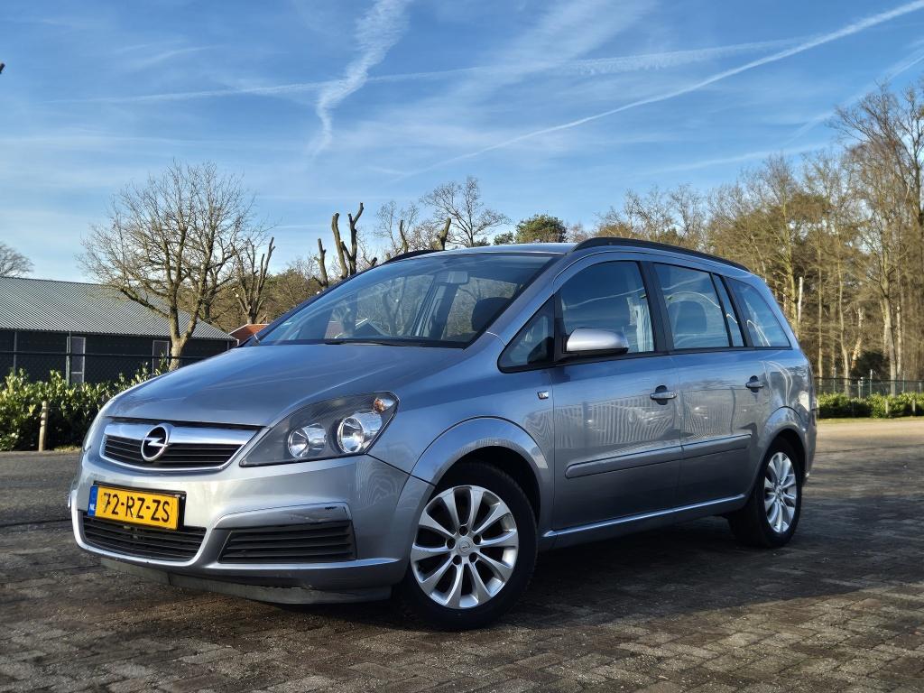Opel Zafira 1.6 Enjoy, 7 persoons Incl. Nieuw APK (bj 2005), Auto's, Voorwielaandrijving, Gebruikt, 4 cilinders, 7 stoelen