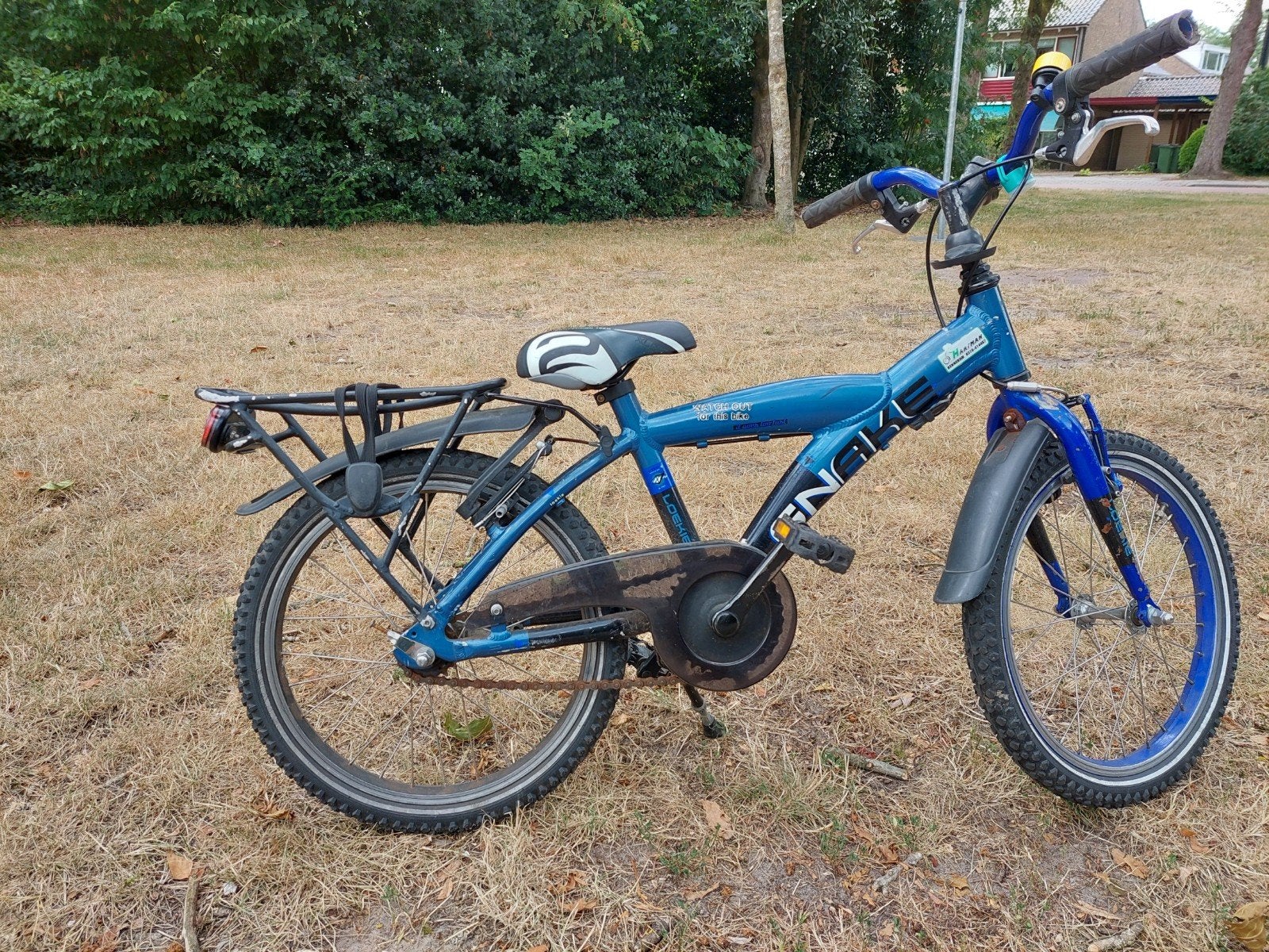 Kinderfiets, Loekie Snake, 18inch, met nieuw za, Fietsen en Brommers, Fietsen | Jongens, Ophalen, Terugtraprem, Gebruikt, Handrem