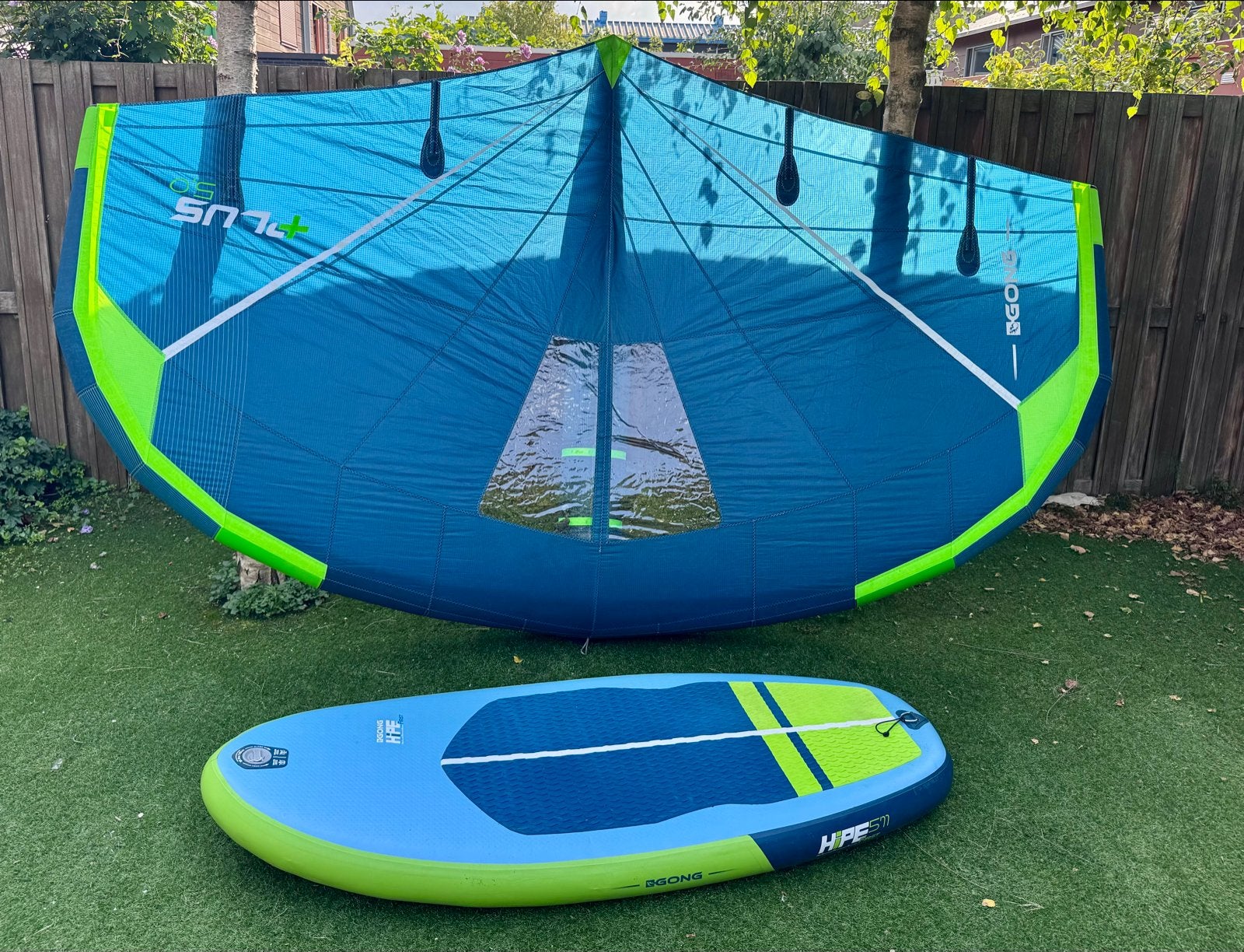 Gong Wingfoil Set: Hipe First 5'11, Plus 5.0 Wing, X-Over XL, Watersport en Boten, Ophalen, Zo goed als nieuw, Wingsurfset