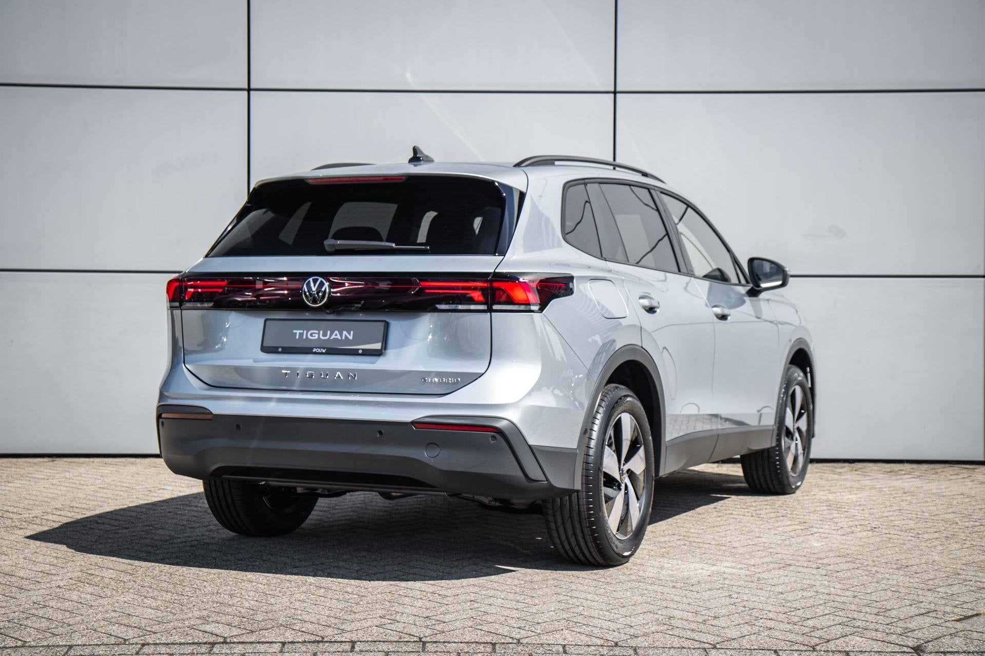Volkswagen Tiguan 1.5 eHybrid 204pk Limited Edition | Trekha, Auto's, 12 maanden, Stof, 1498 cc, 150 min