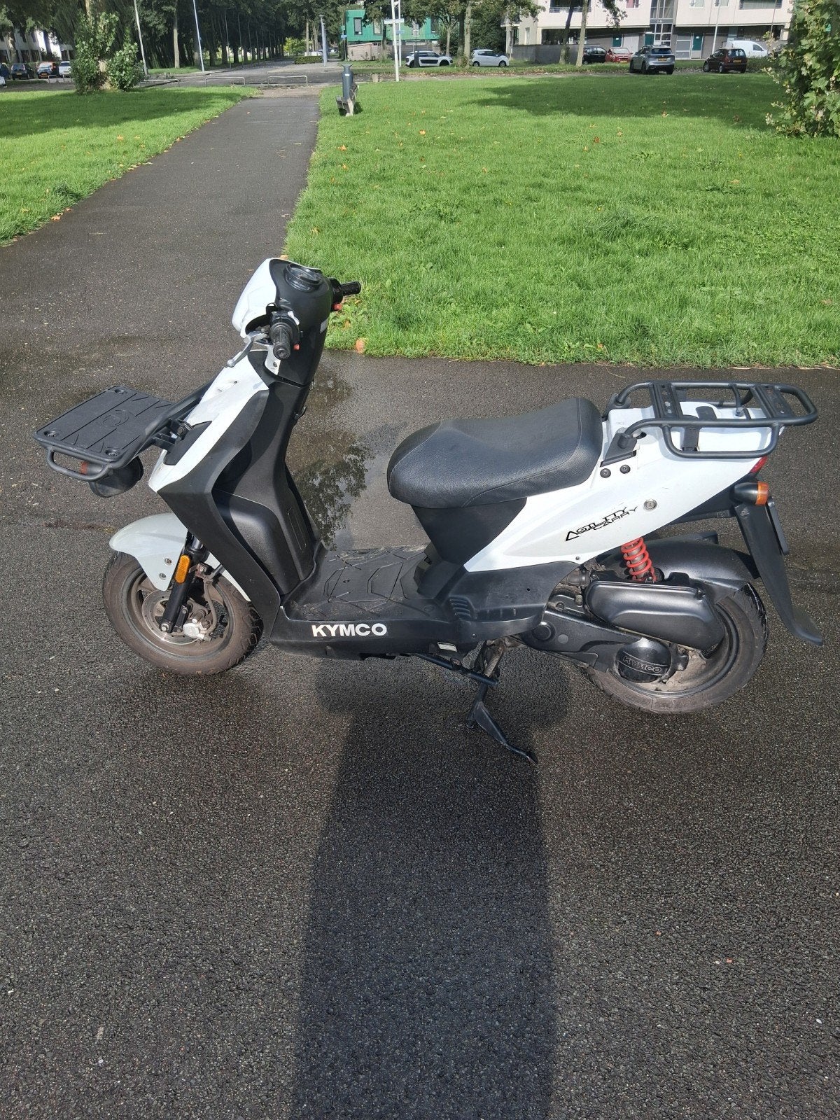 te koop scooter  alles  doet  het naar  behoren  2024, Ophalen