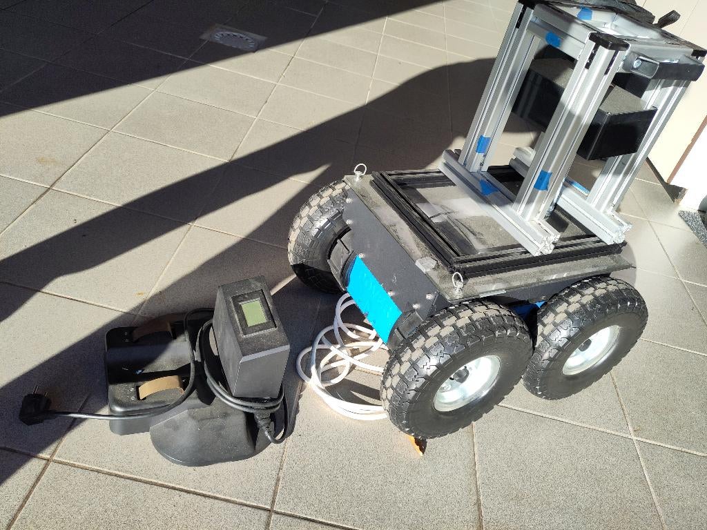 Robot Rover 4wd Zero 3, Computers en Software, Overige Computers en Software, Ophalen, Zo goed als nieuw