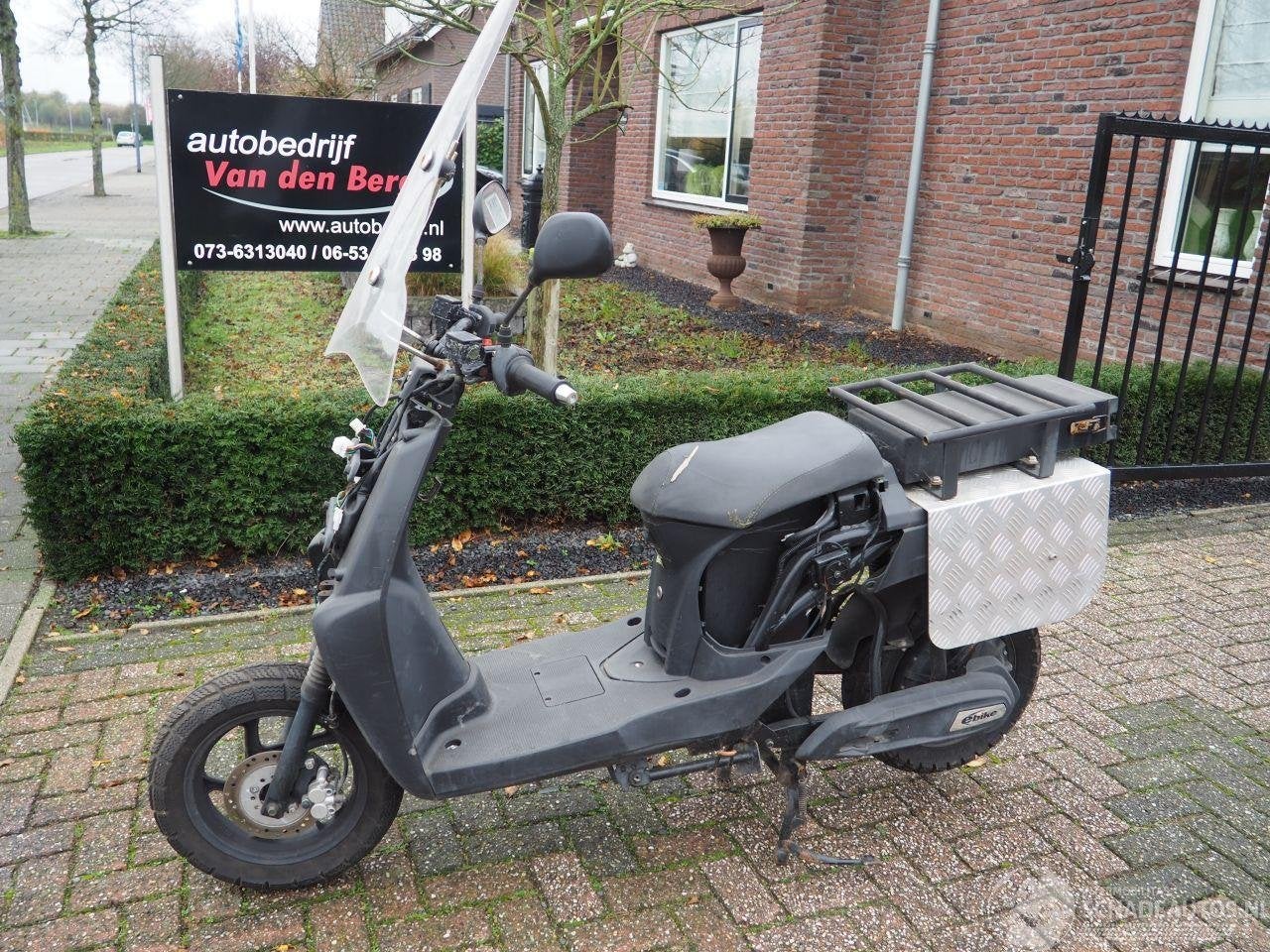 Onbekend MPi E-transporter 80 (bj 2019), Fietsen en Brommers, Brommers | Schadebrommers, Overige merken