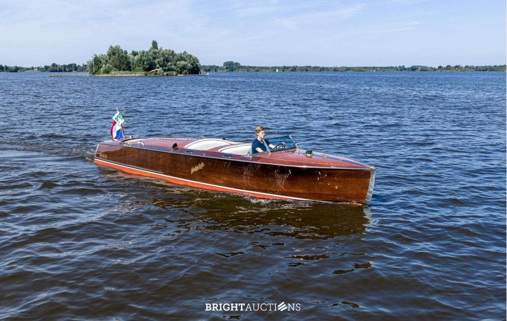 Hacker-Craft 26 Triple Cockpit, Gebruikt, Binnenboordmotor, Niet ingevuld, 8 m