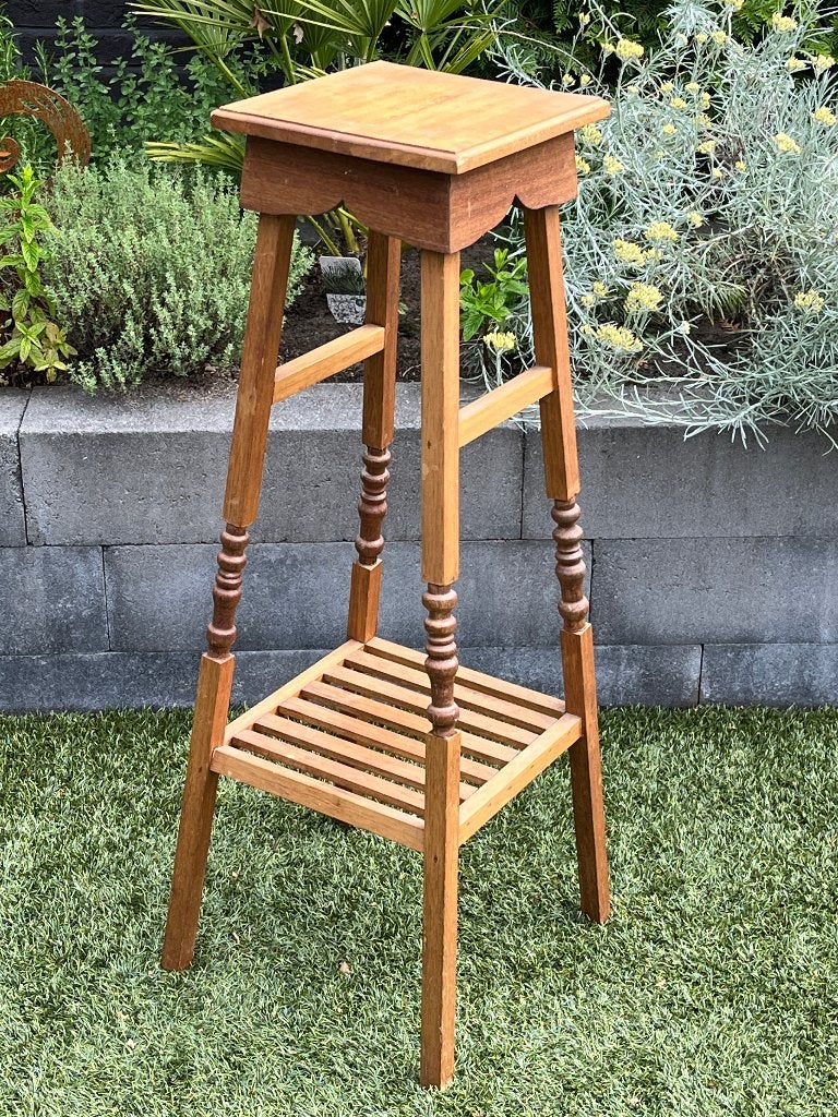 Hoge houten plantentafel, Ophalen, Zo goed als nieuw, Bruin, Hout