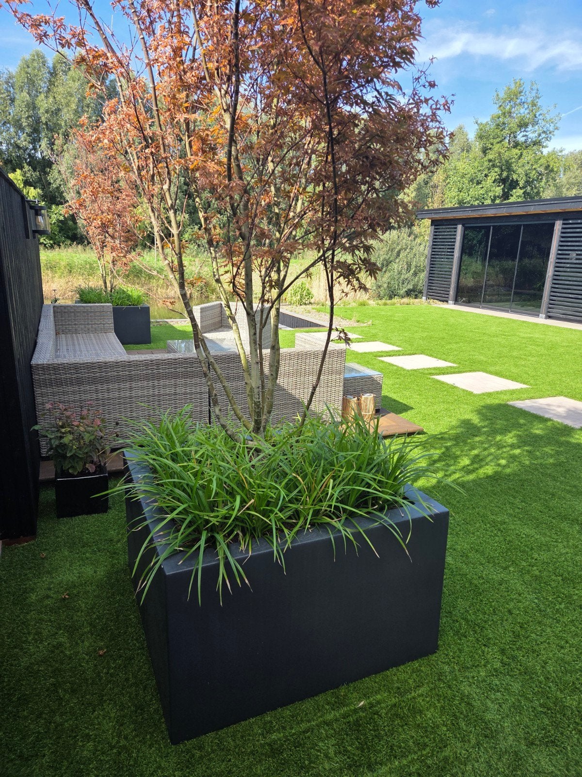 1x Adezz Carrez Plantenbak Polyester RAL 7016 80x80x60cm, Ophalen, Kunststof, Vierkant, 60 tot 100 cm