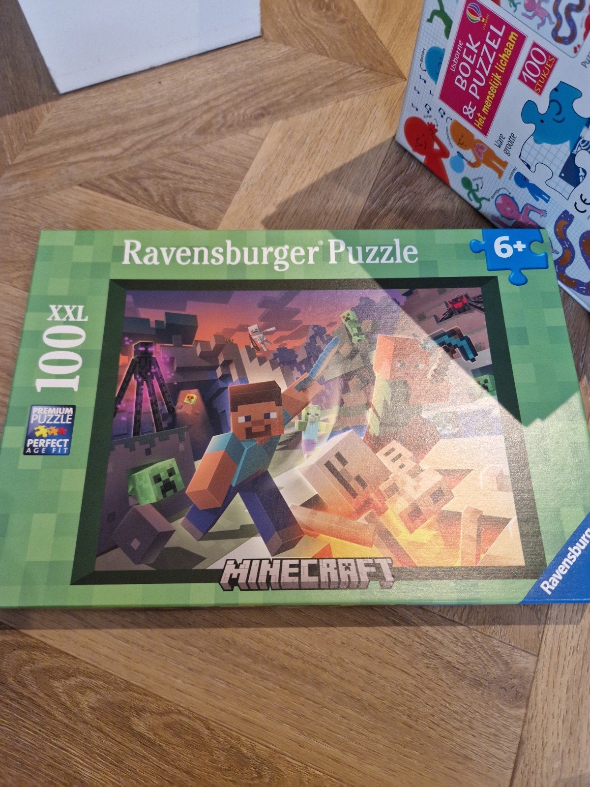 Minecraft Puzzel 100 XXL stukjes (licht beschad, Ophalen of Verzenden, Meer dan 50 stukjes, Gebruikt, 6 jaar of ouder