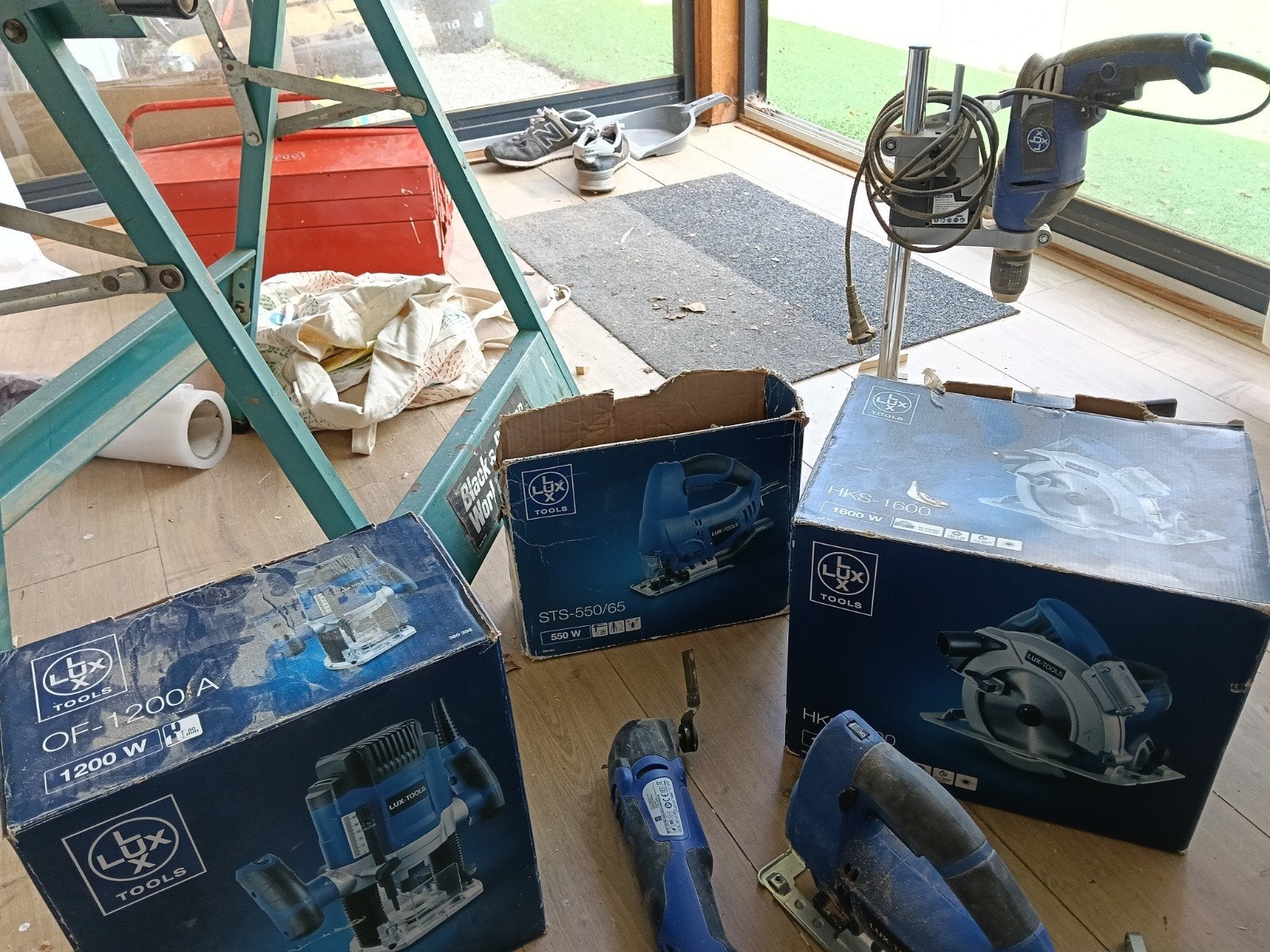 Lux elektrisch gereedschap set, Doe-het-zelf en Verbouw, Gereedschap | Boormachines, Ophalen of Verzenden, Boormachine