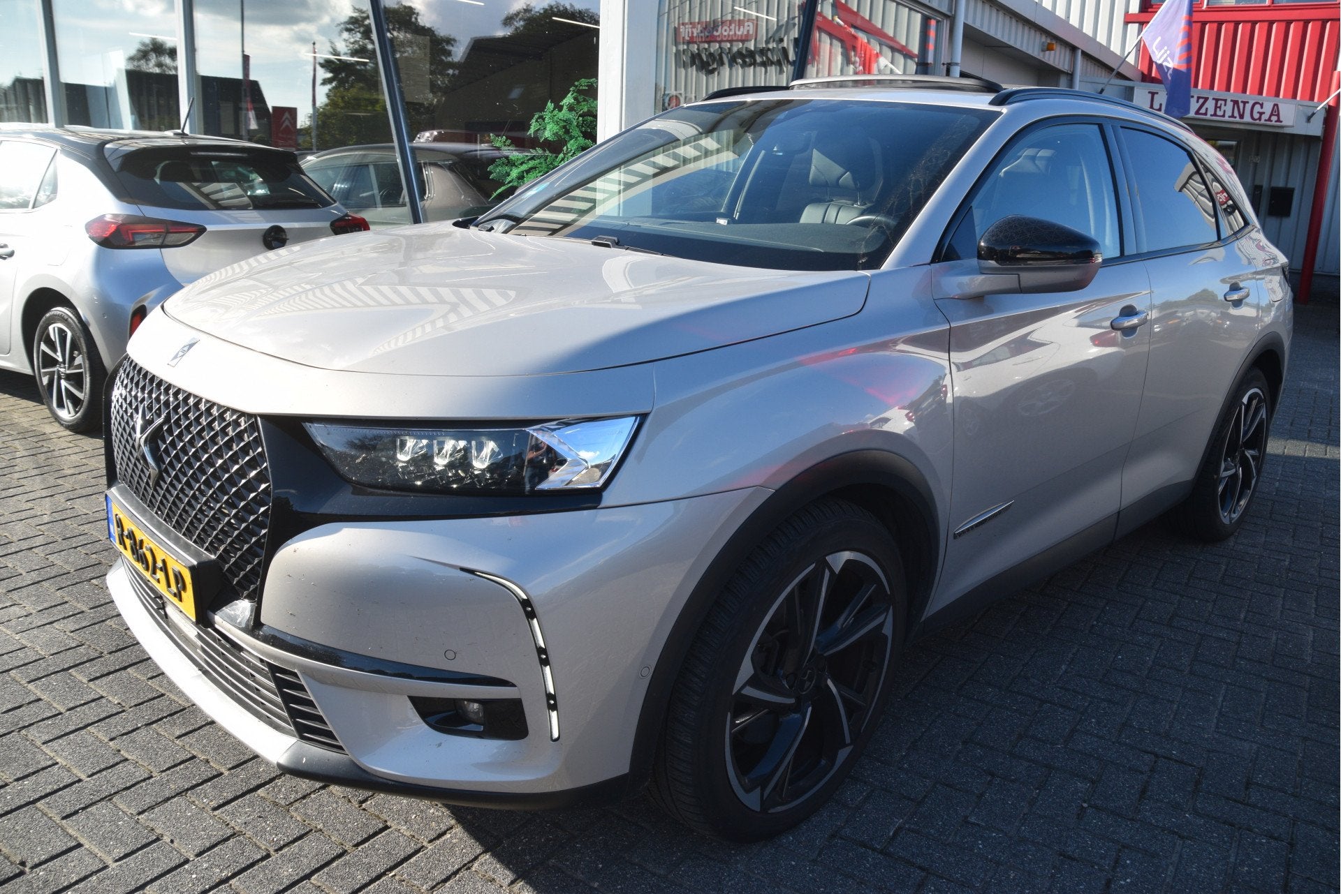 DS 7 Crossback E-Tense Louvre 300PK Carplay | Pano | Night V, Dealer onderhouden, 77 km/l, 4 cilinders, Met garantie (alle)