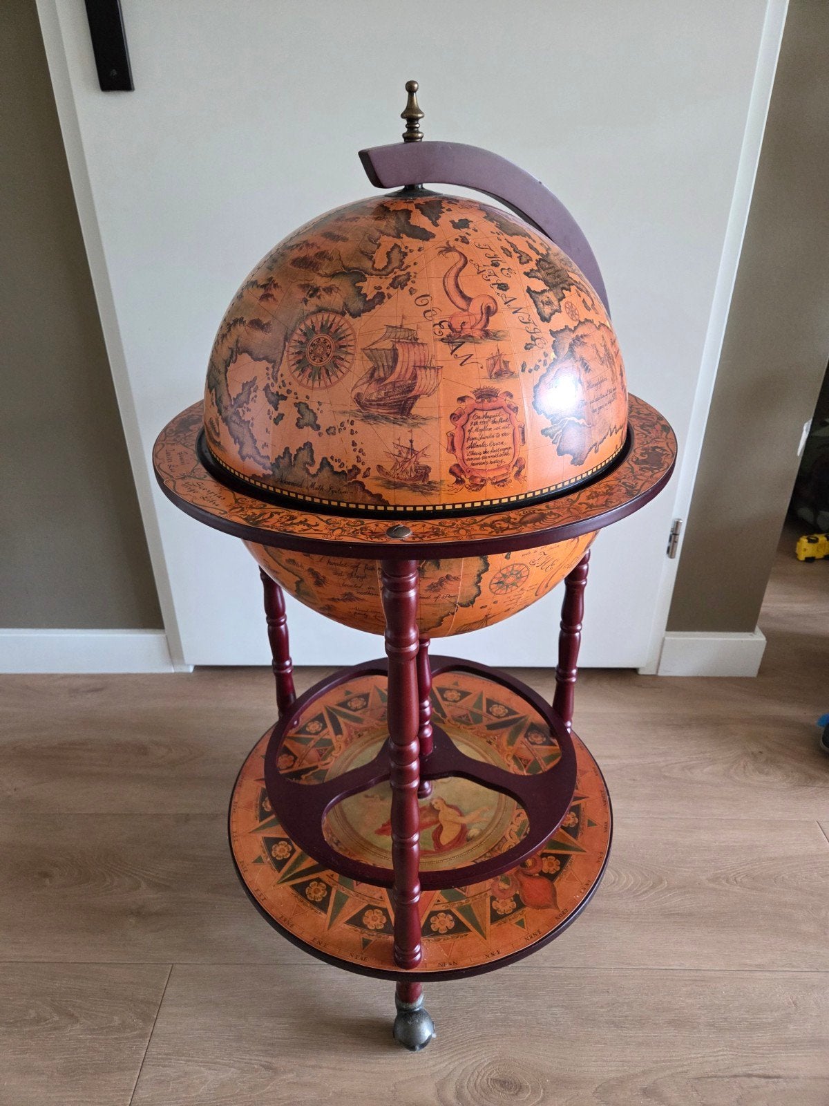 Barglobe wereldbol, Ophalen of Verzenden, Zo goed als nieuw