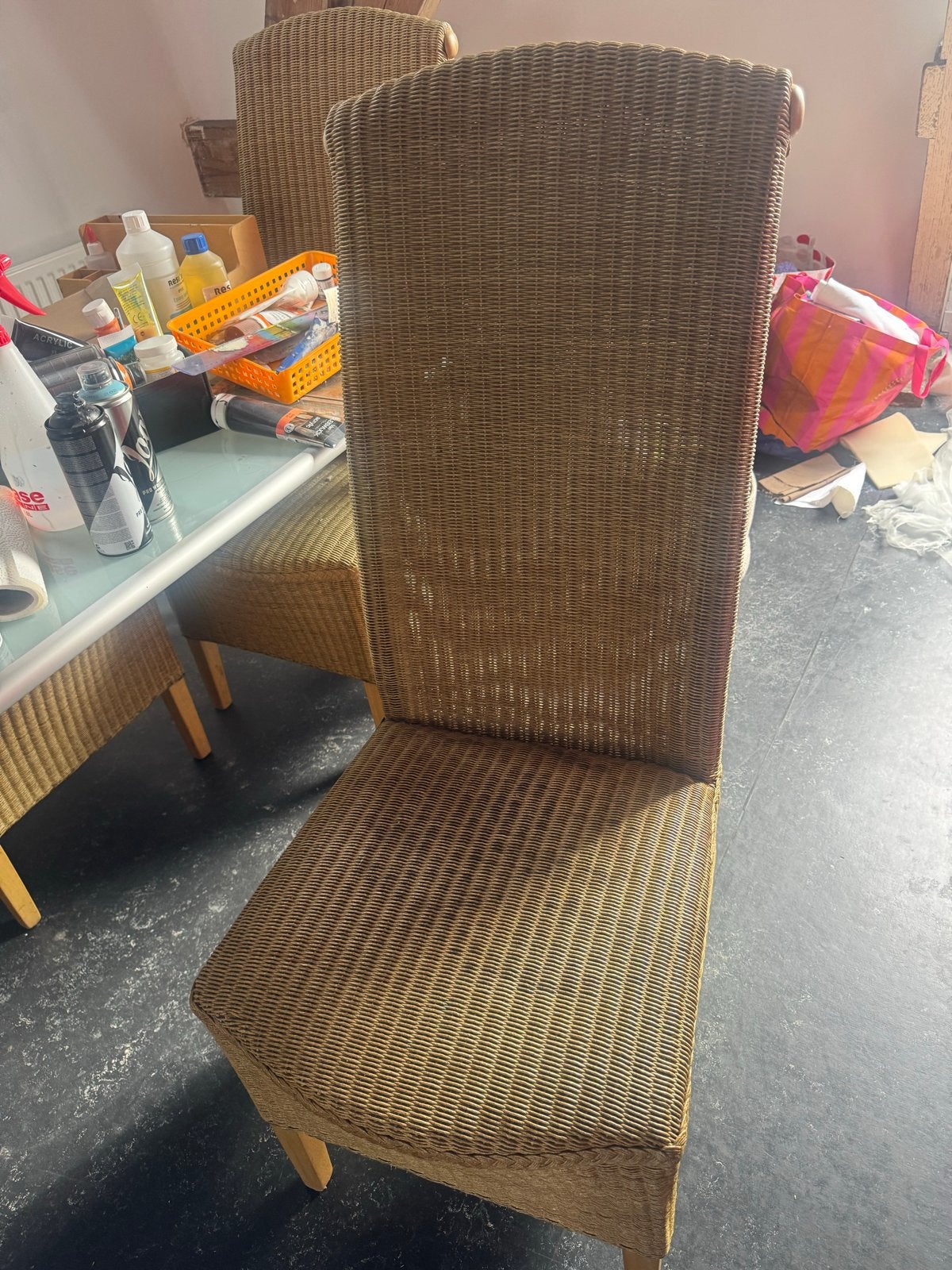 Gratis af te halen: 4 gebruikte Loom stoelen, Huis en Inrichting, Stoelen, Ophalen, Gebruikt, Bruin, Riet of Rotan