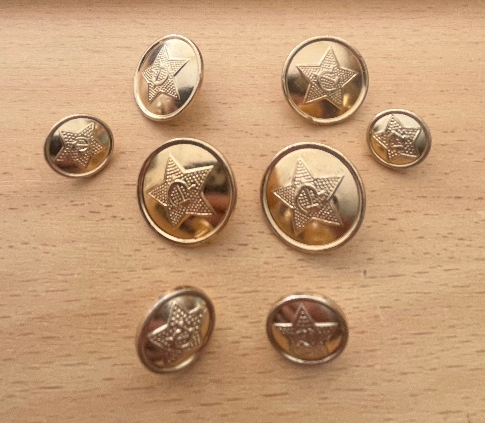 Sovjet-Unie set van 8 militaire knopen - hamer en sikkel, Verzenden, Landmacht, Overige gebieden, Embleem of Badge