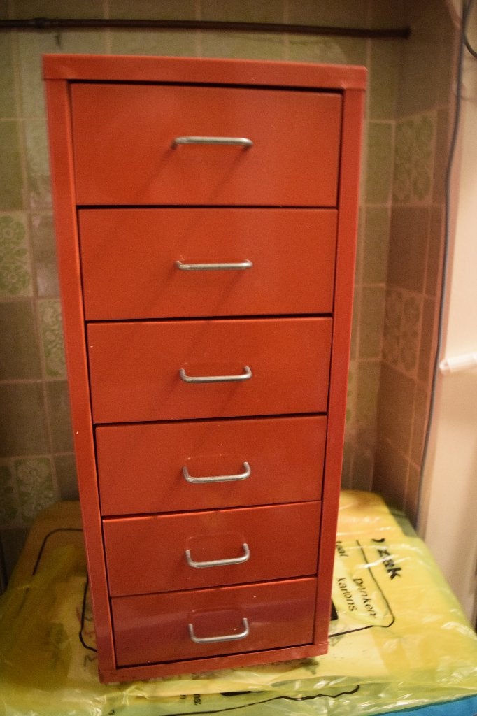 Ikea Ladekast Helmer Rood met Wieltjes Kantoor Thuis, Ophalen, 5 laden of meer,  Industriële, Klassieke en Moderne uitstraling