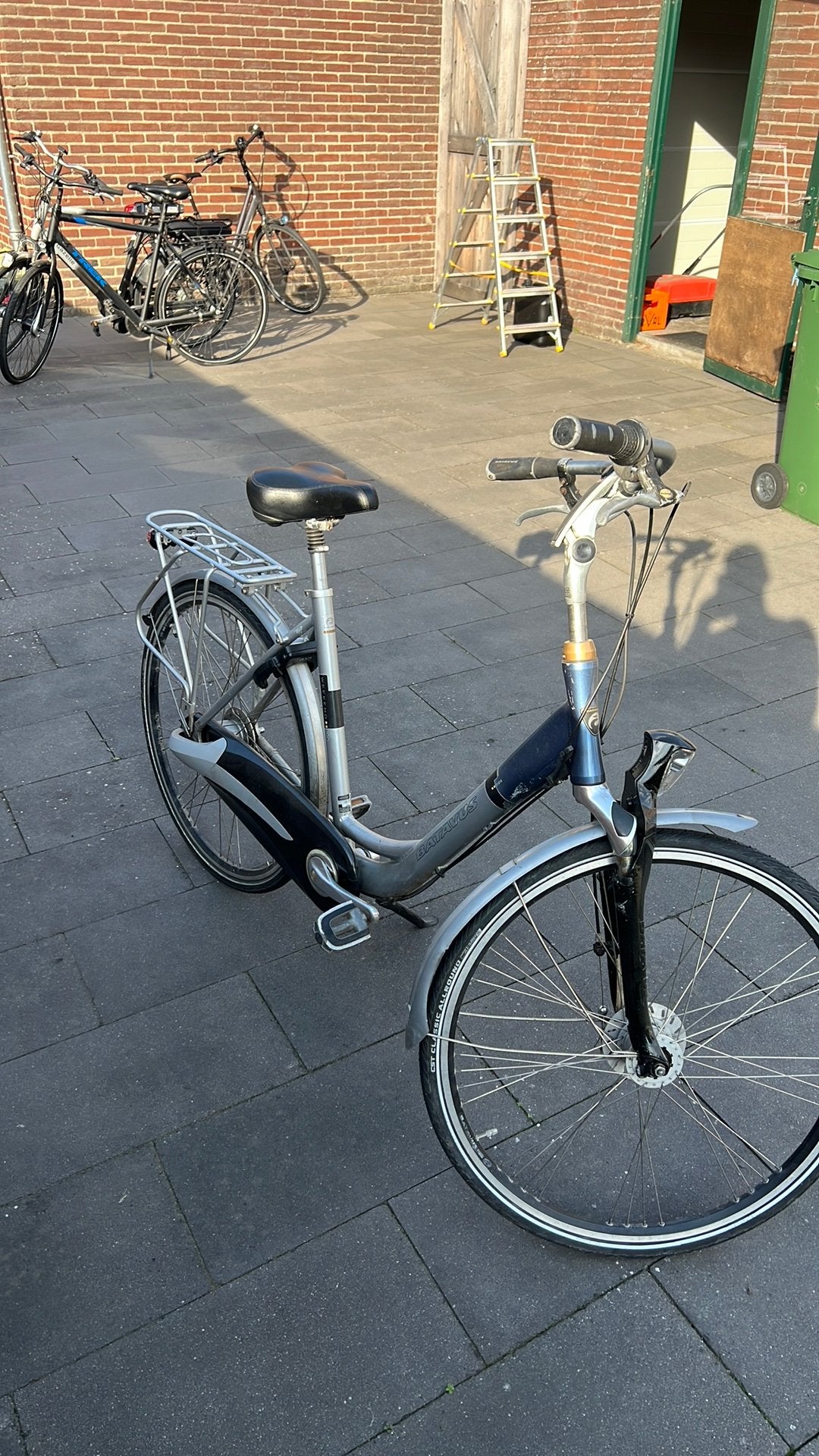 Foto 4 van Nette batavus damesfiets