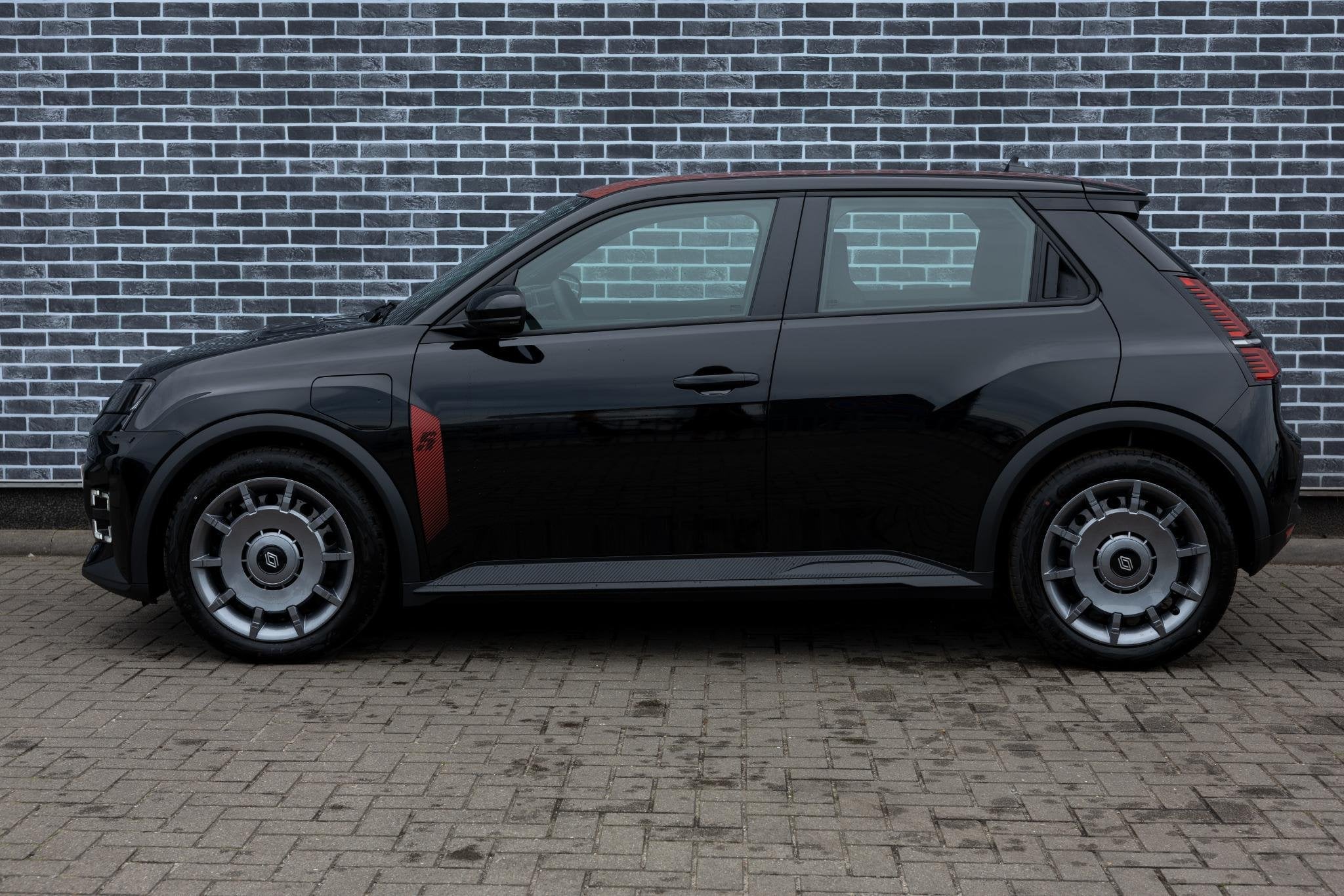 Renault 5 comfort range evolution 52 kWh | Warmtepomp | Park, Auto's, Dealer onderhouden, Stof, Gebruikt, Zwart