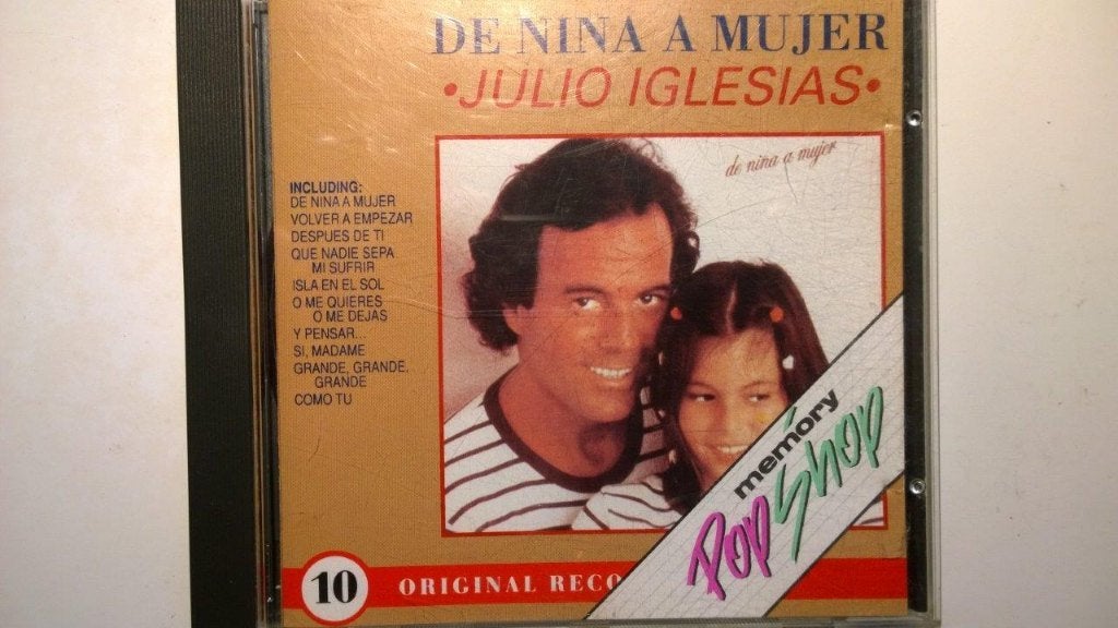 Julio Iglesias - De Niña A Mujer, Cd's en Dvd's, Ophalen of Verzenden, Zo goed als nieuw