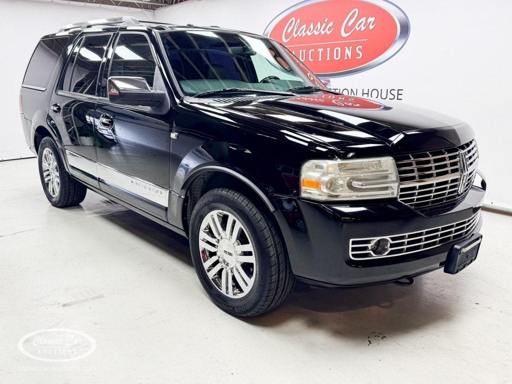 Lincoln NAVIGATOR V8 - ONLINE AUCTION, Auto's, Lincoln, Automaat, Gebruikt, Zwart, Bedrijf