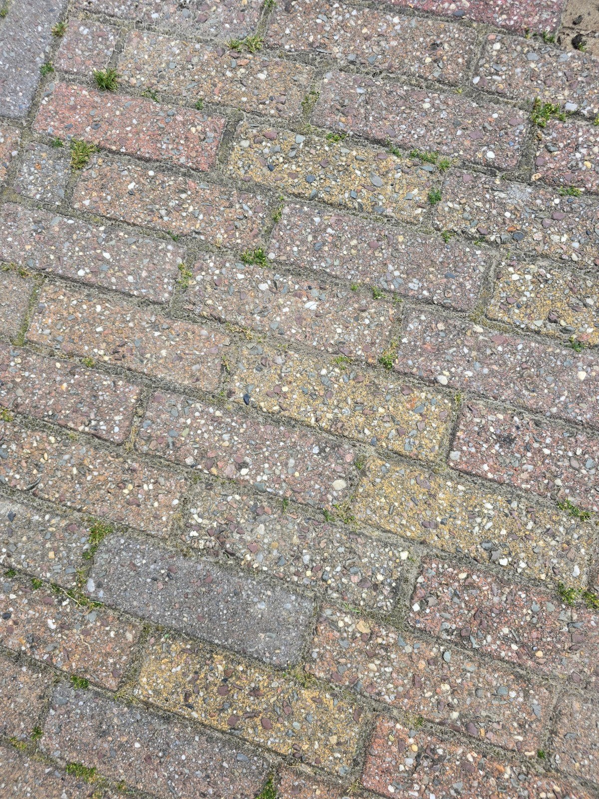 Gebruikte betonnen klinkers - Diverse kleuren, Tuin en Terras, Ophalen, Gebruikt, Klinkers, 10 m² of meer