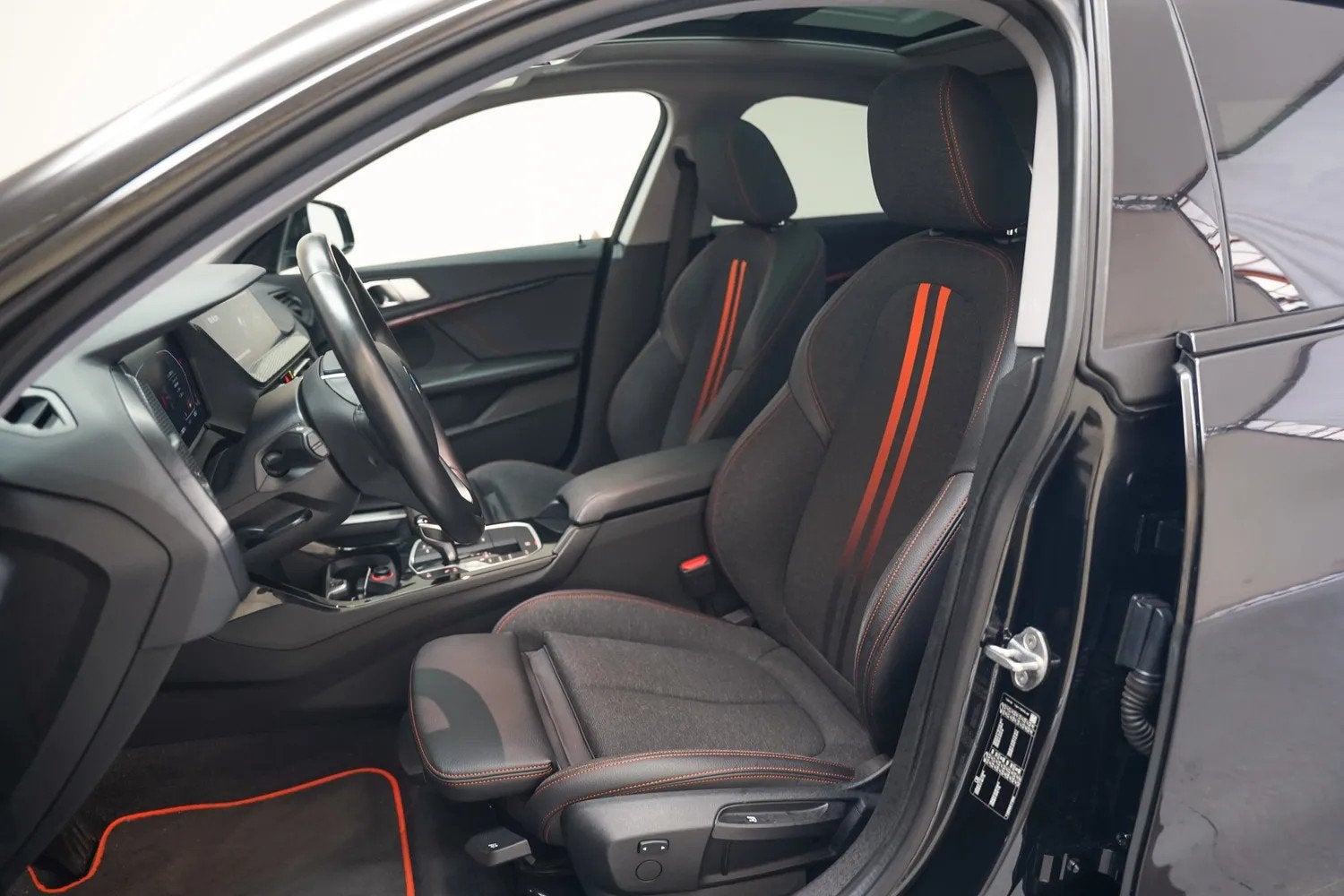 Foto 10 van BMW 2 Serie Gran Coupe 218i High Executive Sport Aut. [ Pano