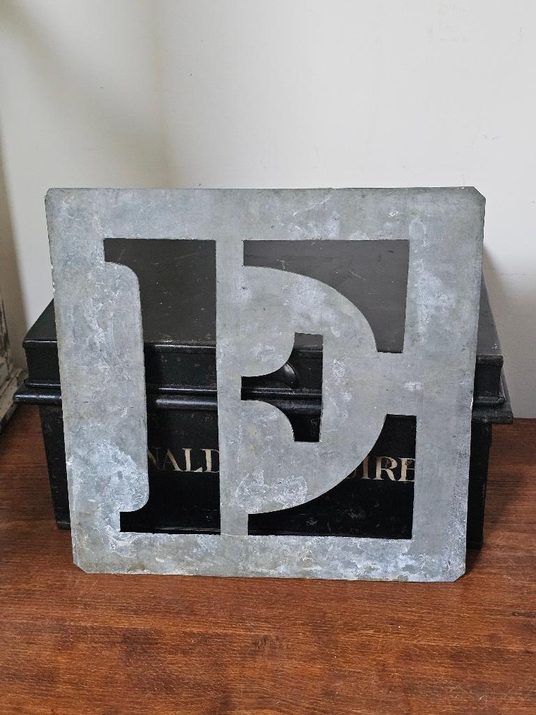 Groot oud zinken lettersjabloon alfabet LETTER 'E' 26X26cm, Antiek en Kunst, Ophalen of Verzenden
