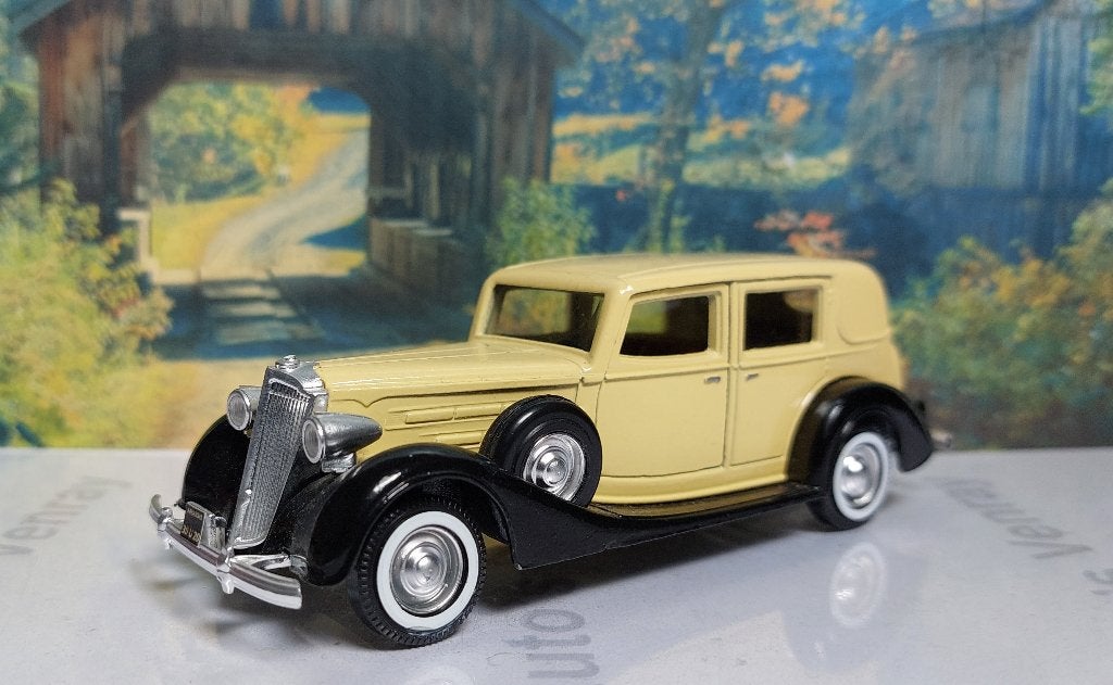 1:43 Packard Super Eight Formal Sedan 1937; Solido-Hachette, Hobby en Vrije tijd, Modelauto's | 1:43, Ophalen of Verzenden, Gebruikt