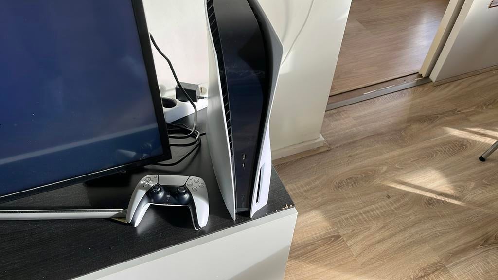 PlayStation 5  disk edition met FIFA23, Spelcomputers en Games, Spelcomputers | Sony PlayStation 5, Ophalen of Verzenden, Zo goed als nieuw