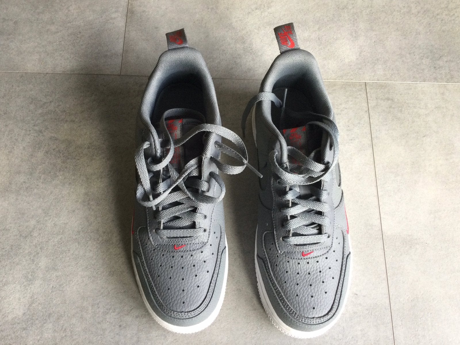 Nike Air Force 1LV8 smoke grey, Ophalen of Verzenden, Zo goed als nieuw, Overige kleuren