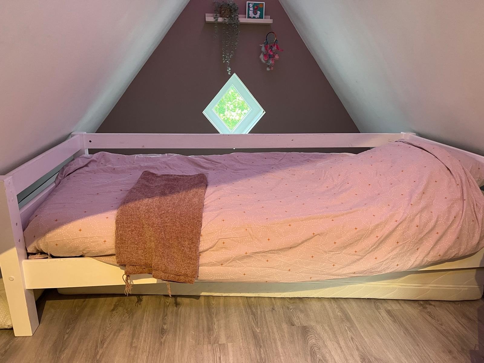Wit laag bed, 80/90 cm breed., Ophalen, Gebruikt, 90 cm, Eenpersoons