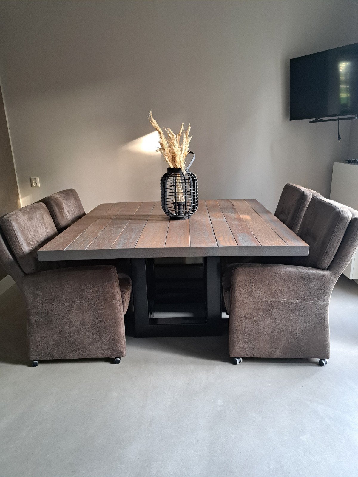 Massief eiken eettafel met 5 stoelen, Ophalen, Gebruikt, Vierkant, Vijf personen of meer