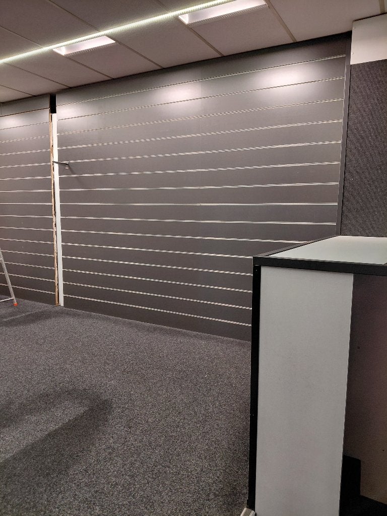 Slatwall Panelen, Ophalen, Zo goed als nieuw