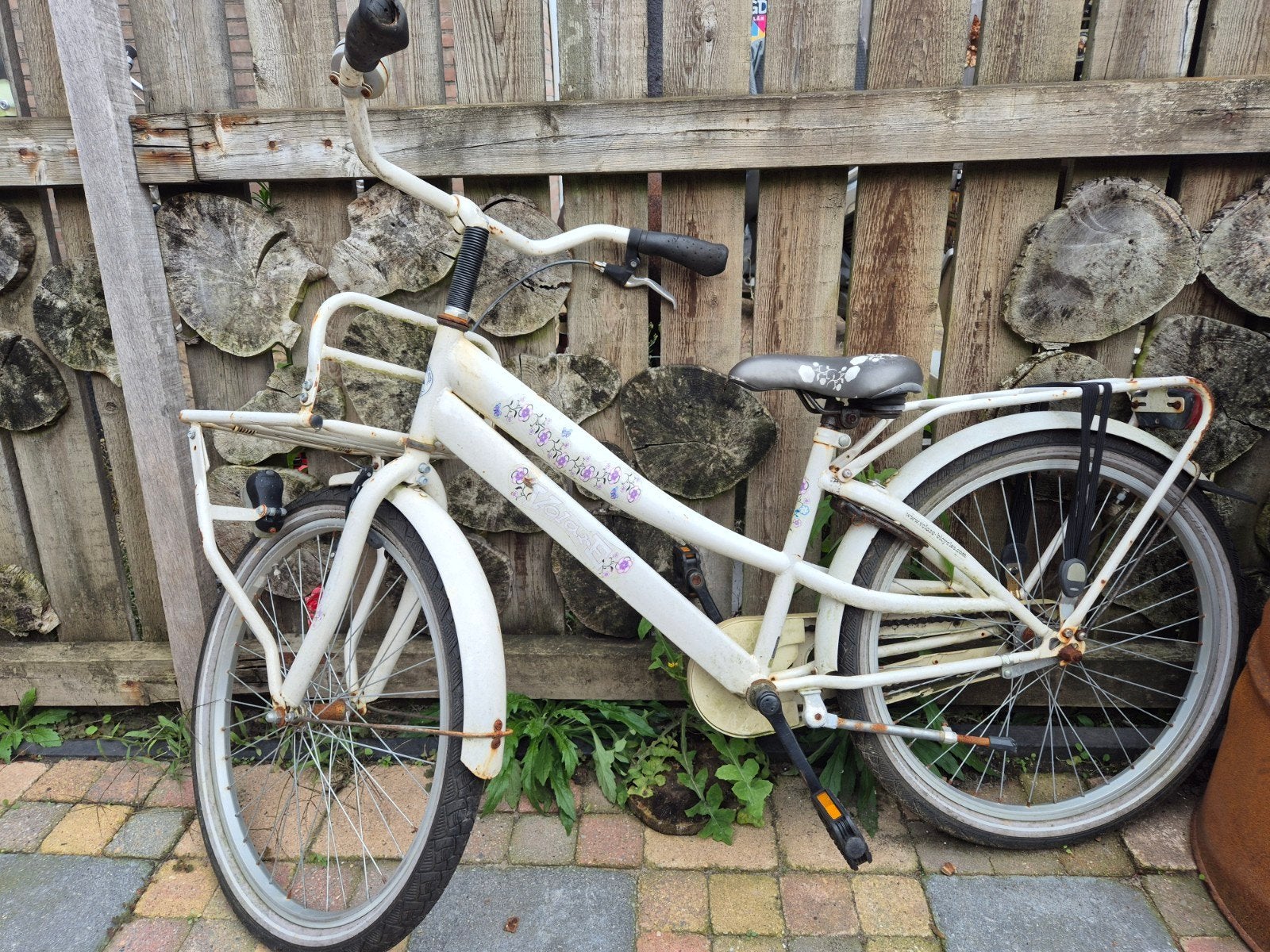 Gratis op te halen: Meisjesfiets 24 inch (opknapper), Ophalen, Terugtraprem, Handrem, Gebruikt