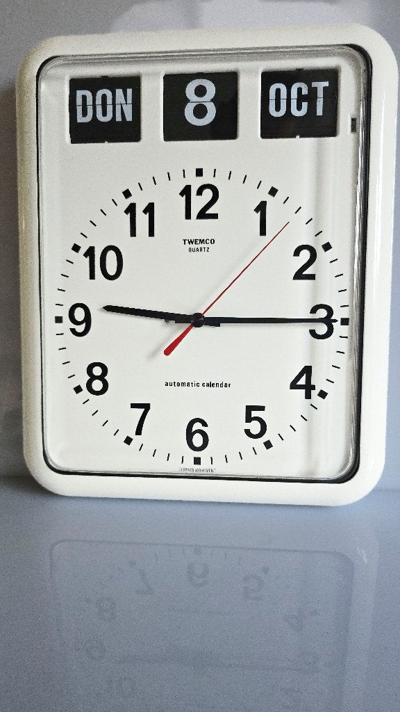 Twemco BQ12A Grote dementieklok als Nieuw, Wandklok, Wit, Analoog, Ophalen of Verzenden