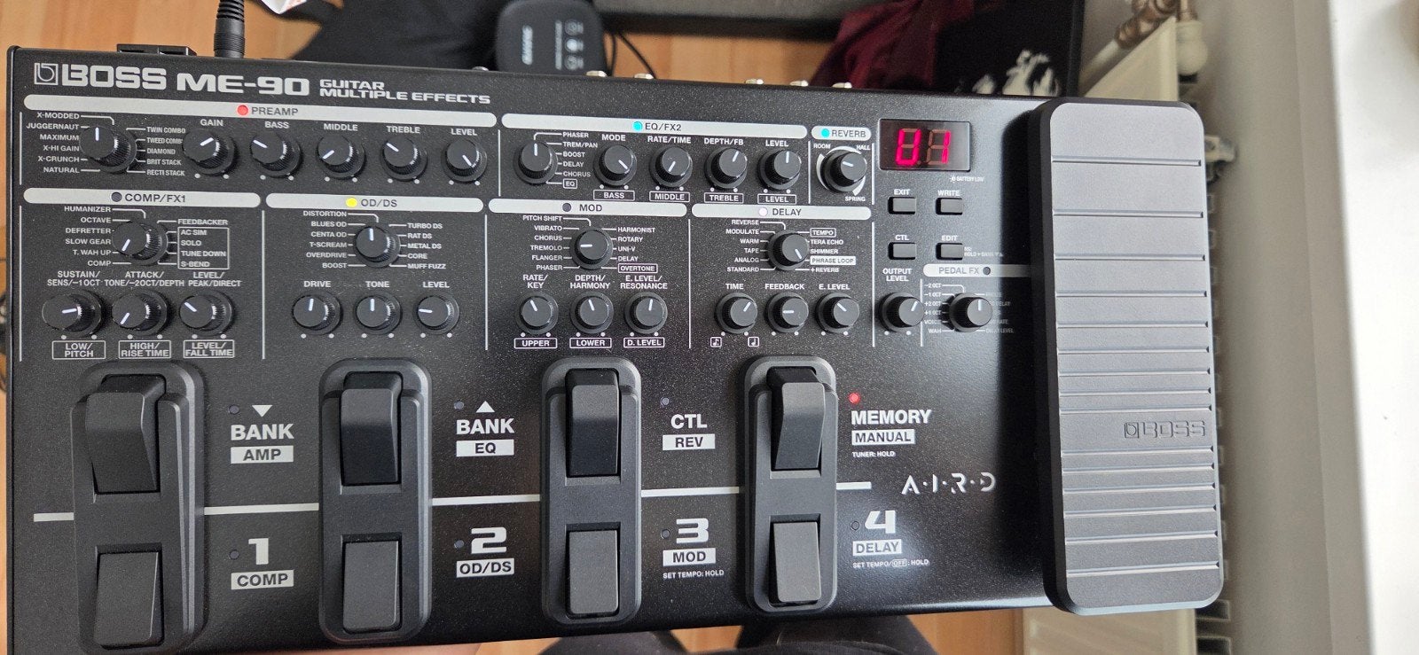 BOSS ME-90 Guitar Multiple Effects – zo goed als nieuw, Muziek en Instrumenten, Ophalen, Zo goed als nieuw