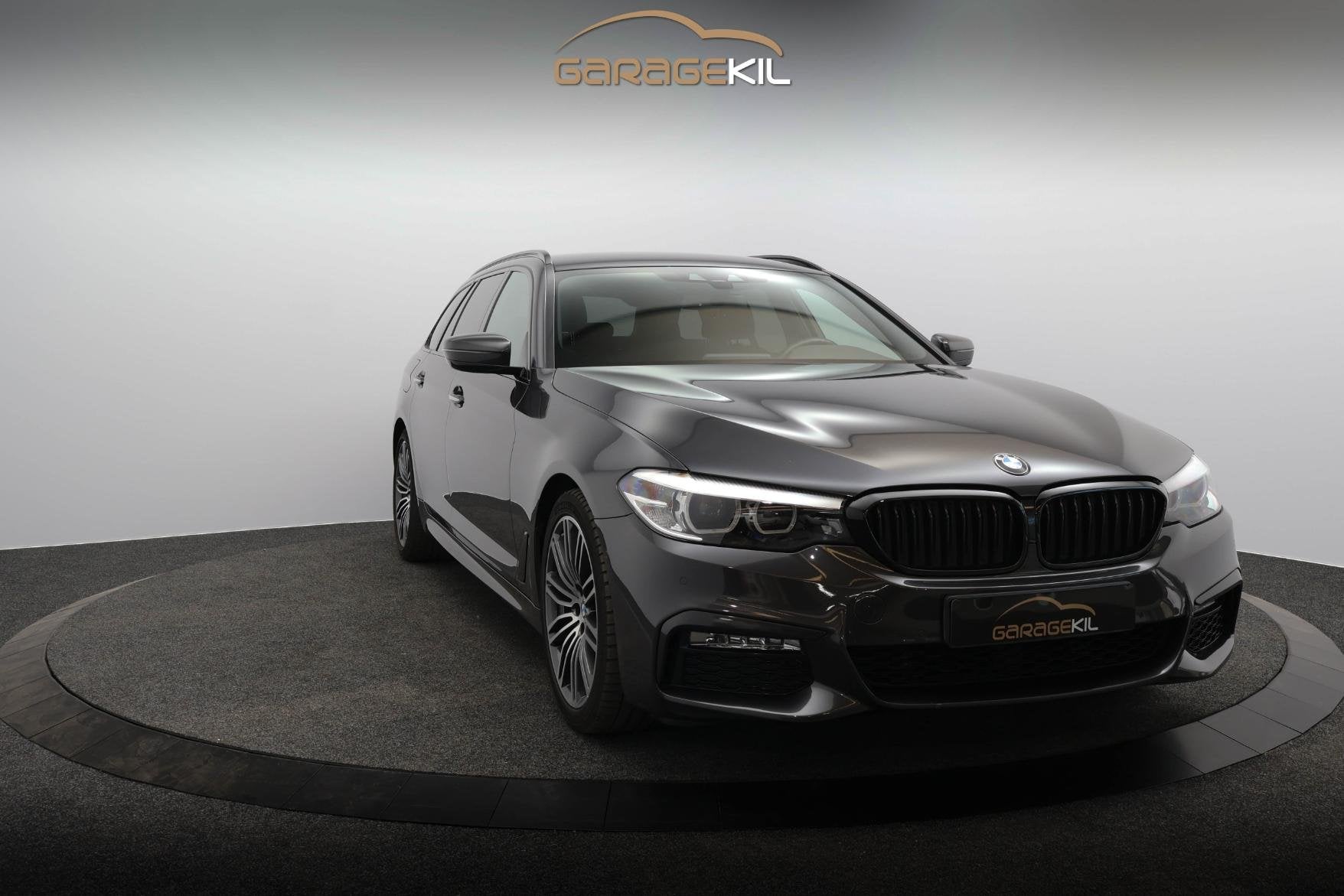 BMW 5-serie Touring 520i High Executive M-Sport M-Sport / Sp, Auto's, Automaat, 1998 cc, Gebruikt, Euro 6