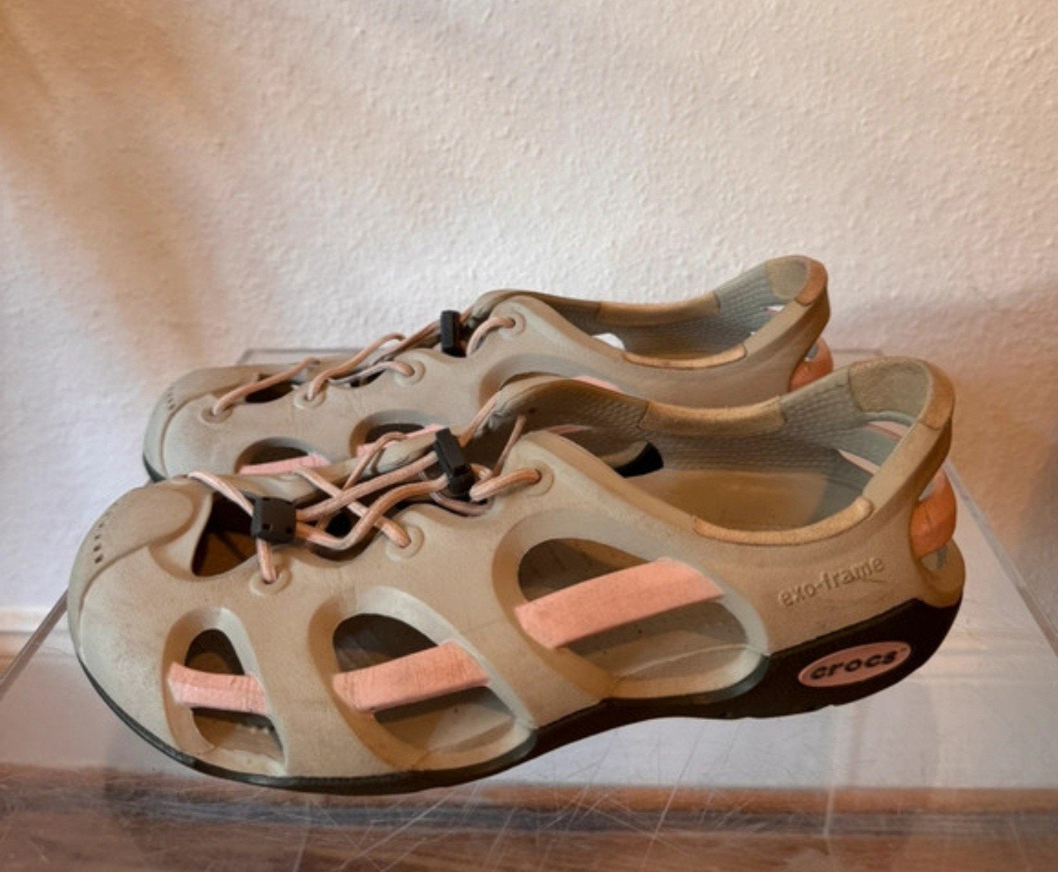 ZGAN Crocs sandalen maat 40/41, Kleding | Dames, Beige, Zo goed als nieuw, Crocs, Sandalen of Muiltjes