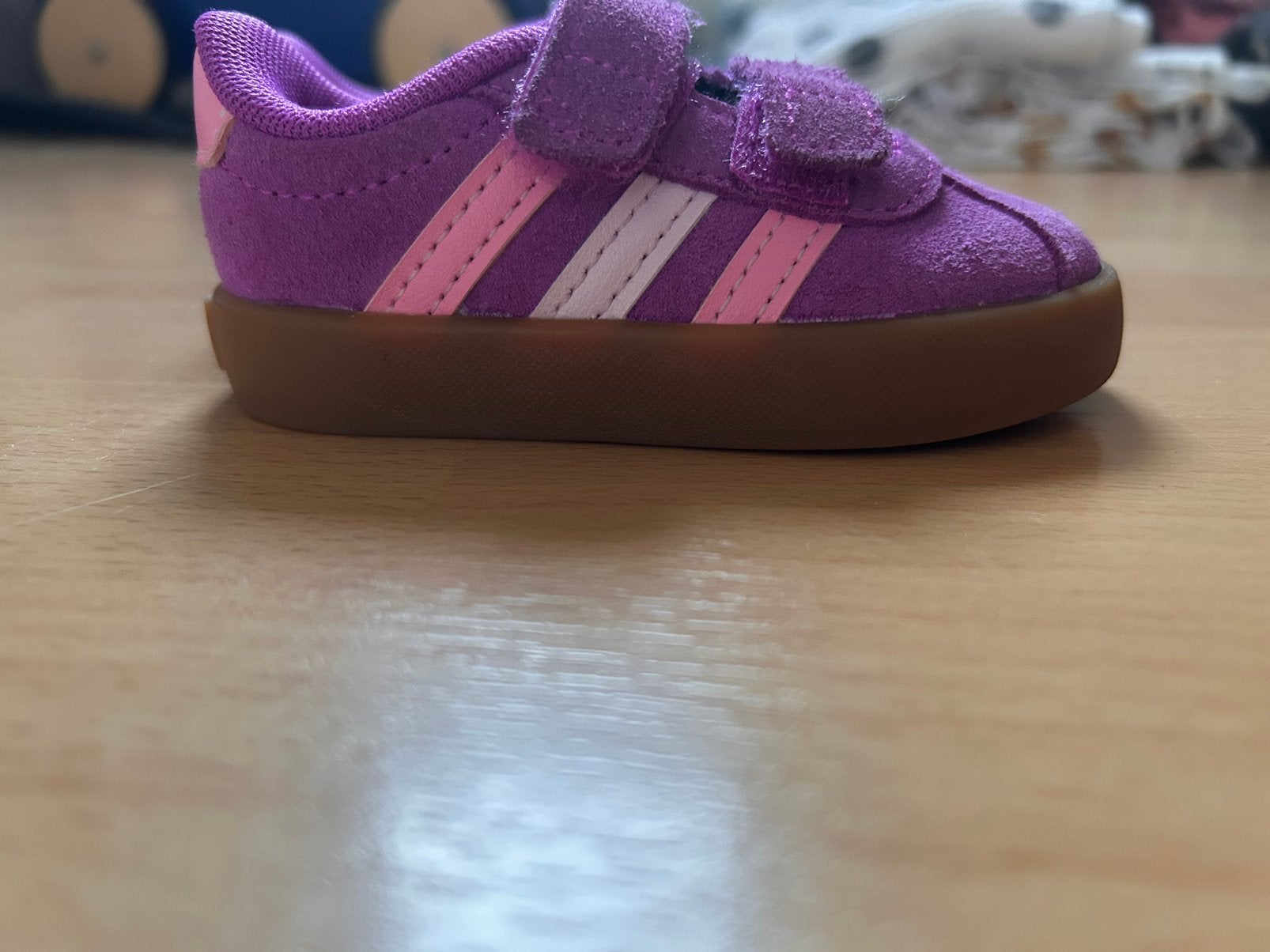 Adidas maat 19, Ophalen of Verzenden, Zo goed als nieuw, Jongetje of Meisje, Schoentjes