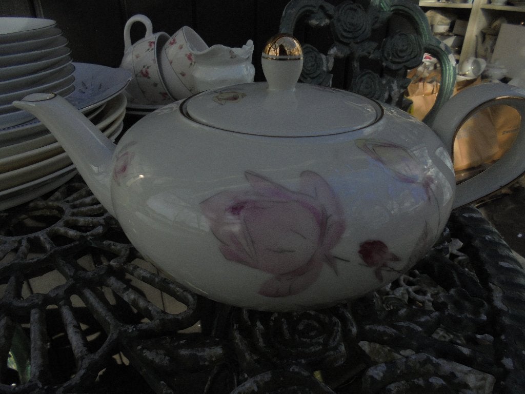 Theepot Johann Vohenstrauss Bavaria met grote roze roos, Antiek en Kunst, Ophalen of Verzenden